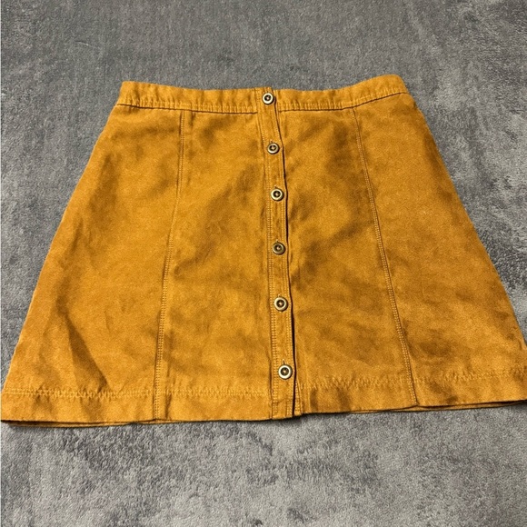 Hollister Cognac Faux Suede Button Front Skirt EUC - Picture 1 of 6